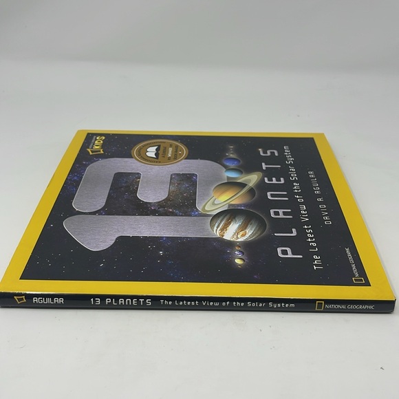 NATIONAL GEOGRAPHIC: 13 Planets: The Latest View of the Solar System - Picture 3 of 6